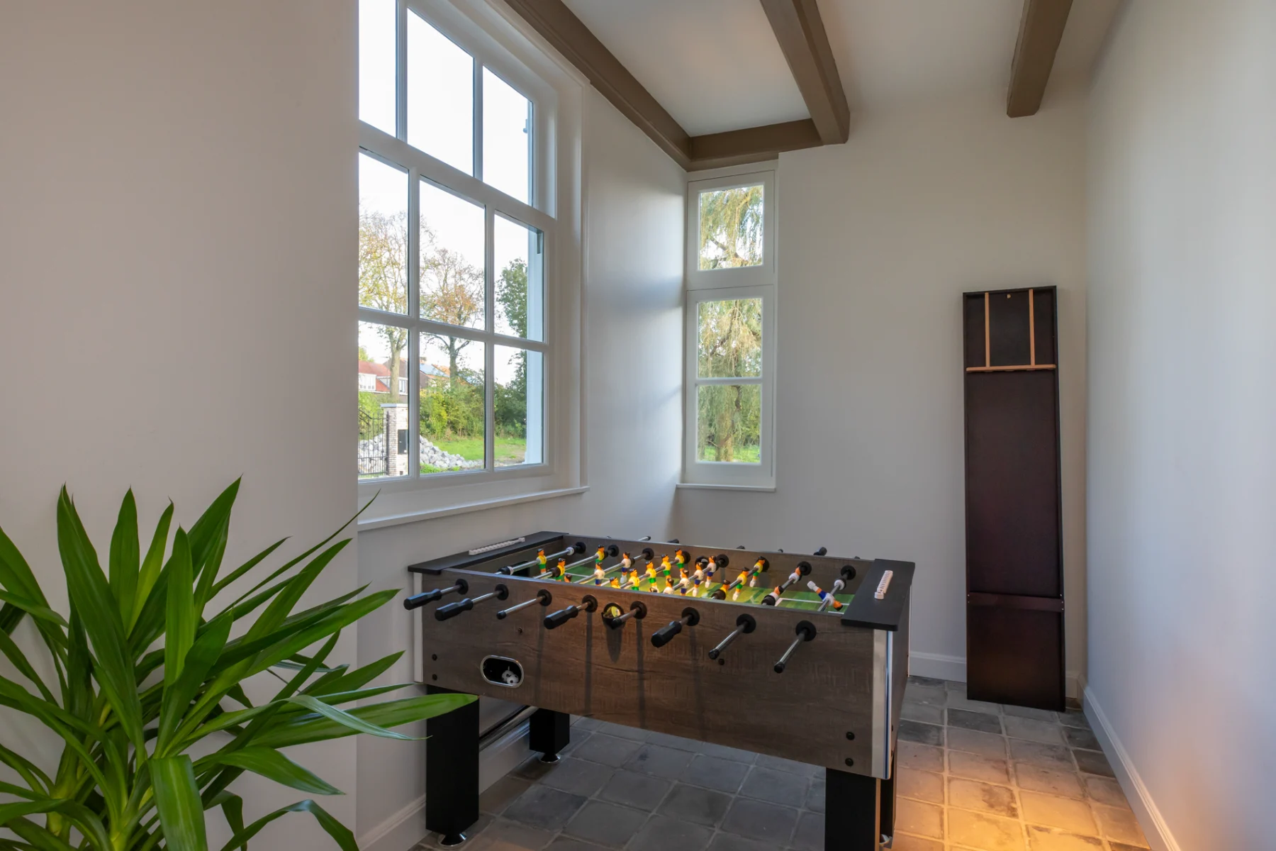 Eettafel voor acht personen in Molenhof